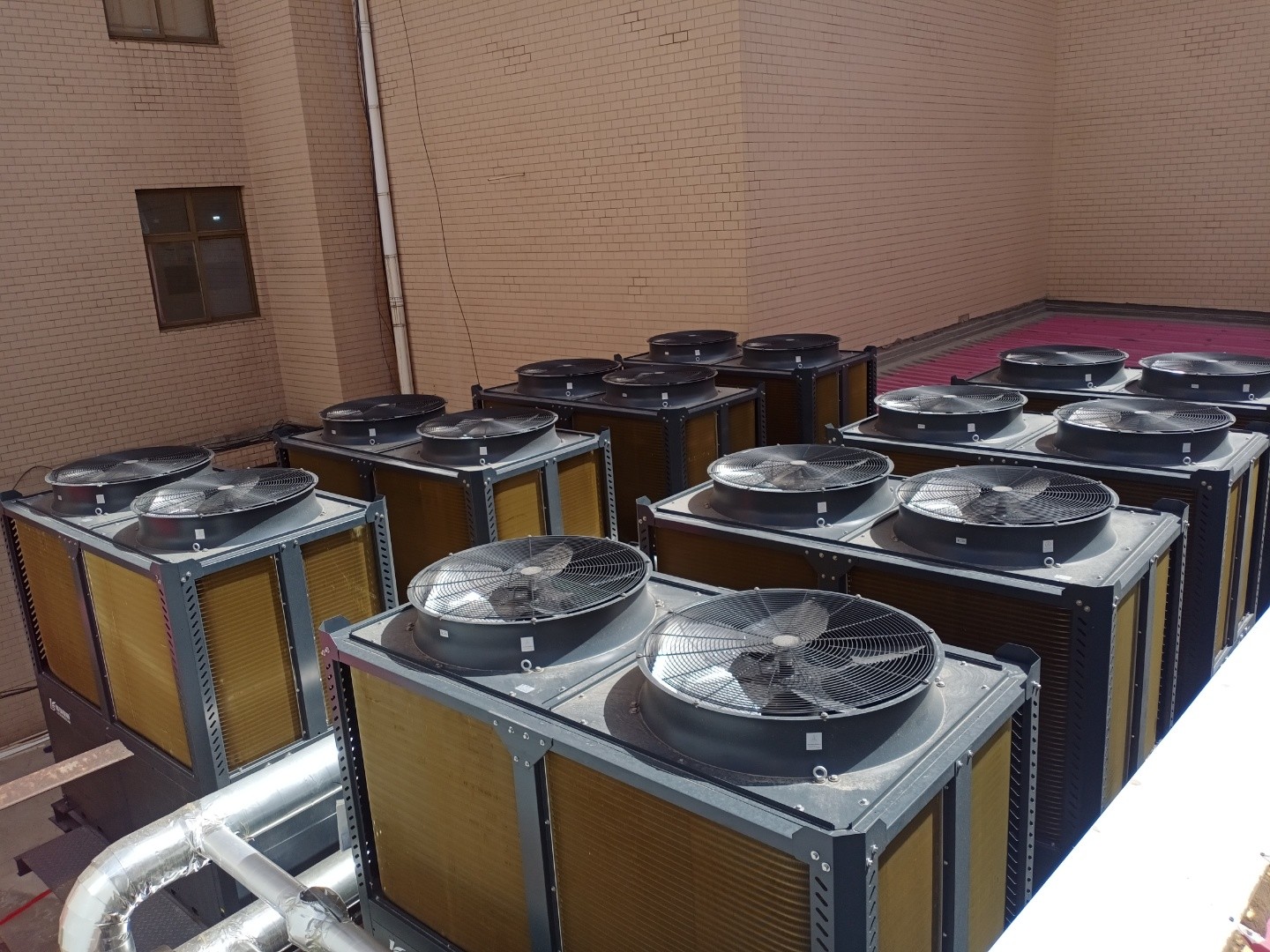 冷暖兩用，節(jié)能舒適，這個工程讓客戶大大點贊……
